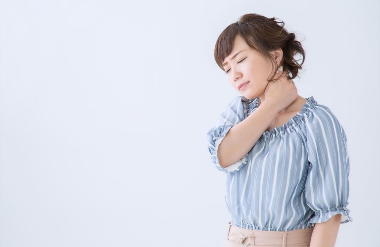 慢性的なストレートネックにお悩みの磐田市のお客様をサポート | 静岡の整体なら姿勢総合研究所COCO-KARA